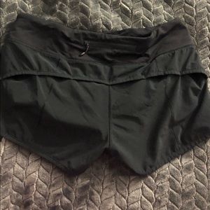 black lululemon shorts size 8